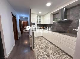 Piso, 90.00 m², cerca de bus y tren