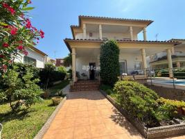 Detached house, 246.00 m²