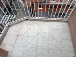 Pis, 75.00 m², حافلة قرب والقطار, Calle de Valeta