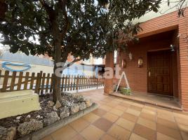  (xalet / torre), 324.00 m², حافلة قرب والقطار, Calle Gerani, 4