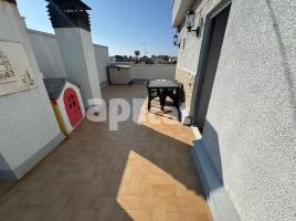 Àtic, 55.00 m², prop de bus i tren