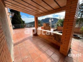 Houses (terraced house), 276 m², almost new, Zona