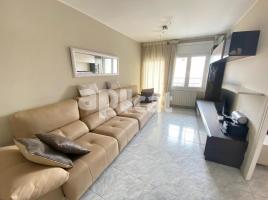 Flat, 80.00 m², near bus and train