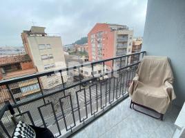 Piso, 80.00 m², cerca de bus y tren