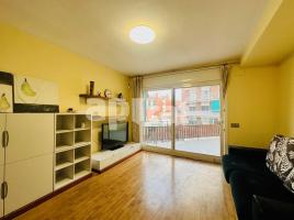 Piso, 92.00 m², cerca de bus y tren