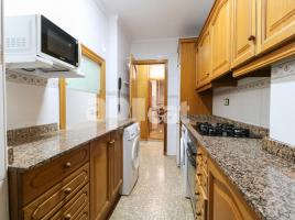 Flat, 90.00 m², near bus and train