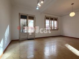 Pis, 123.00 m², prop de bus i tren