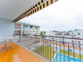 Piso, 63.00 m², cerca de bus y tren