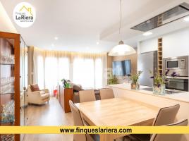 Piso, 88.00 m², cerca de bus y tren