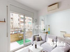 Flat, 107.00 m², near bus and train