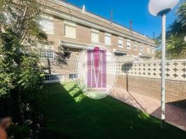 Terraced house, 180.00 m²