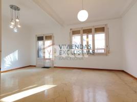 Flat, 123.00 m², near bus and train, Pza. España- Montjuic