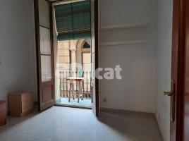 Piso, 78.00 m², cerca de bus y tren