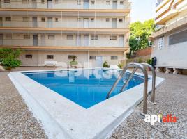 Piso, 65.00 m², cerca de bus y tren