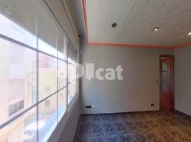 Pis, 74.00 m², حافلة قرب والقطار, Calle de Sant Valentí