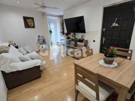 Apartament, 56.00 m², حافلة قرب والقطار, Calle Alt de Sant Pere