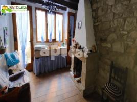 Houses (country house), 140.00 m², near bus and train