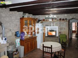 Houses (country house), 140.00 m², near bus and train