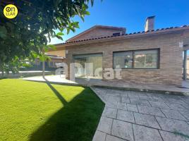  (unifamiliar aïllada), 170.00 m², حافلة قرب والقطار, جديد تقريبا, L'Ametlla del Vallès