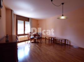 Flat, 85.00 m², near bus and train, Calle Camí de l'Escorial