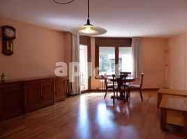 Flat, 85.00 m², near bus and train, Calle Camí de l'Escorial