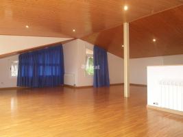 Lloguer unifamiliar aïllada, 283.00 m²