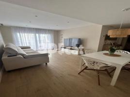 Piso, 97.00 m², cerca de bus y tren, Calle de la Bonaigua, 22