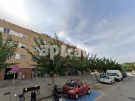 Piso, 99.00 m², cerca de bus y tren