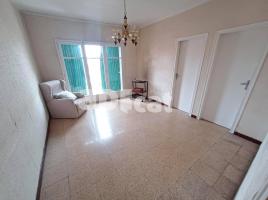 Flat, 72.00 m², near bus and train