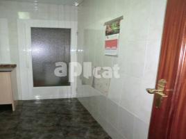 Flat, 75.00 m², near bus and train