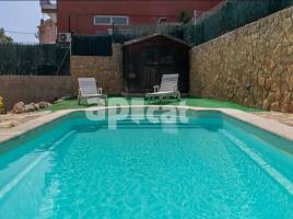 Casa (chalet / torre), 150.00 m², seminuevo, Calle CARRER COLLSEROLA