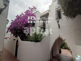 Houses (terraced house), 157 m², Zona