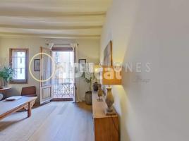 Apartament, 94.00 m², حافلة قرب والقطار, Ciutat Vella