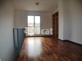  (unifamiliar adossada), 224.00 m², près de bus et de train, presque neuf, Avenida Jaume I