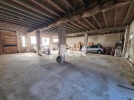 , 600.00 m²
