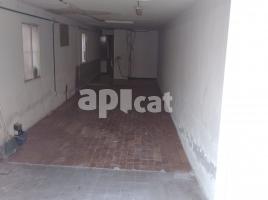, 144.00 m², Calle de Gandesa, 13