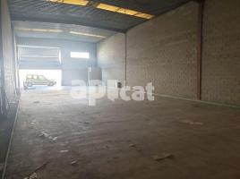 For rent industrial, 301.00 m², Calle dels Pirineus