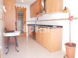  (unifamiliar adossada), 171.00 m², جديد تقريبا