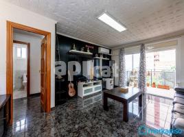 Àtic, 68.00 m², in der Nähe von Bus und Bahn