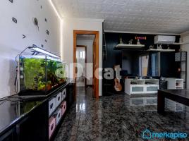 Àtic, 68.00 m², in der Nähe von Bus und Bahn