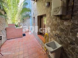 إيجار pis, 106.00 m², حافلة قرب والقطار, جديد تقريبا