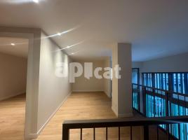 Flat, 85.00 m², near bus and train, almost new