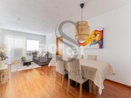 Pis, 94.00 m², prop de bus i tren, Calle Industria