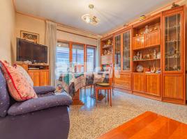 Casa (unifamiliar adosada), 212.00 m², cerca de bus y tren, Calle Extremadura
