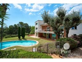 Unifamiliar adossada, 1321.00 m²