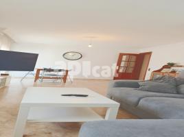 Piso, 113.00 m², cerca de bus y tren