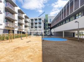 чердак, 111.00 m², pядом автобусный и железнодорожный, новый, Calle Manresà