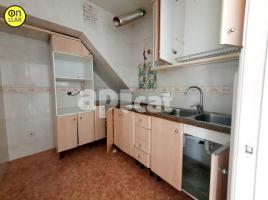 Houses (detached house), 70.00 m², near bus and train