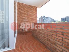 Pis, 153.00 m², prop de bus i tren