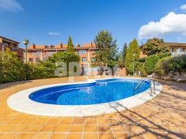  (unifamiliar adossada), 273 m², 九成新, Calle Mont Blanc